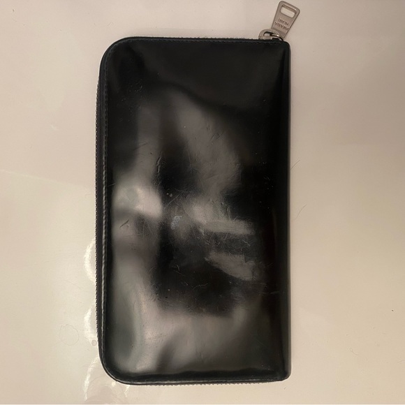 Prada Wallet - Picture 2 of 10